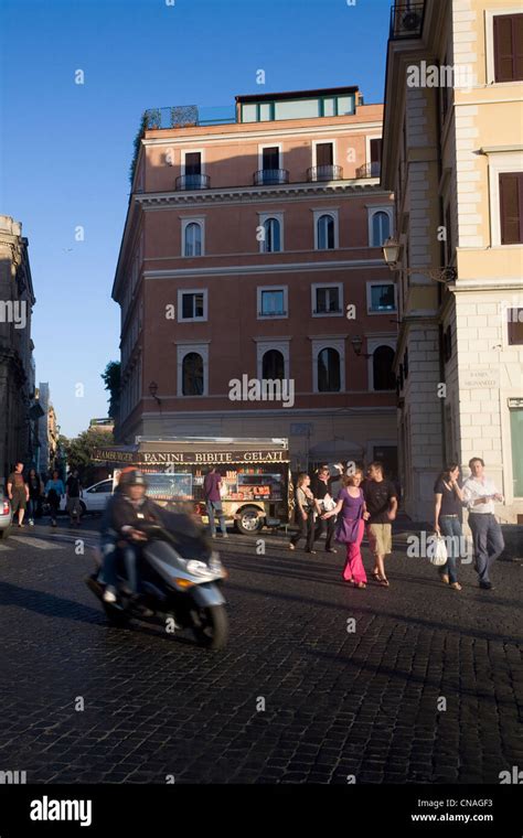 Street Scene In Rome Hi Res Stock Photography And Images Alamy