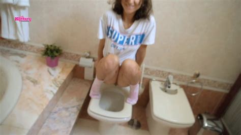 Morning Toilet Free Mobile Porn Videos IPornTV