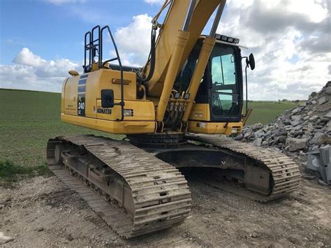 Komatsu Pc240lc 10 Excavator