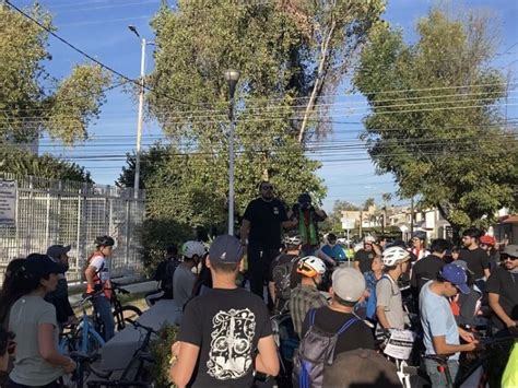 Se confrontan por ciclovía en avenida Copérnico