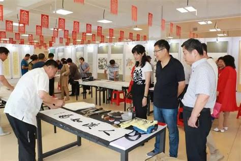 臨江市舉辦慶「七·一」及紀念改革開放四十周年書畫剪紙精品展 每日頭條