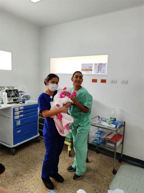 Nació La Primera Bebé En La Nueva Sala De Partos Del Hospital San Juan De Dios De El Santuario