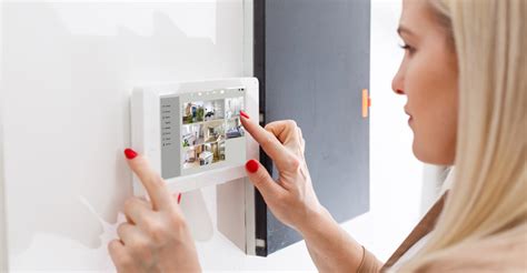 5 Must-Have Home Security Features - Voltronic