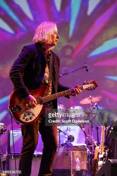 2206 Peter Buck Photos And High Res Pictures Getty Images