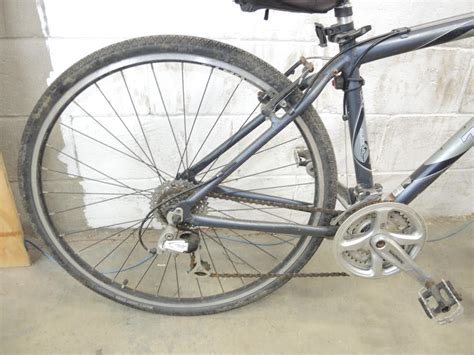 Trek Multitrack 7200 Hybrid Bike Property Room