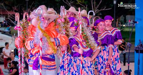 Dinámicas Y Premios Para Celebrar Navidad En Facebook De Intur Intur