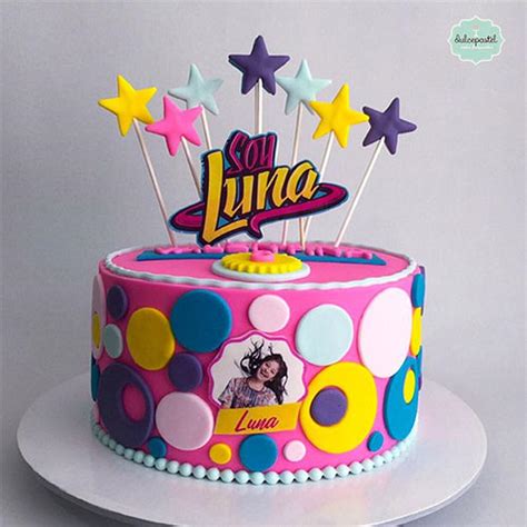 Torta Soy Luna Medell N Decorated Cake By Cakesdecor