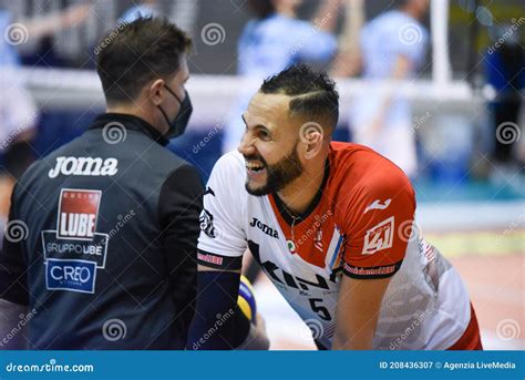 Cisterna De Voley Superior Vs Cucine Lube Civitanova Fotograf A