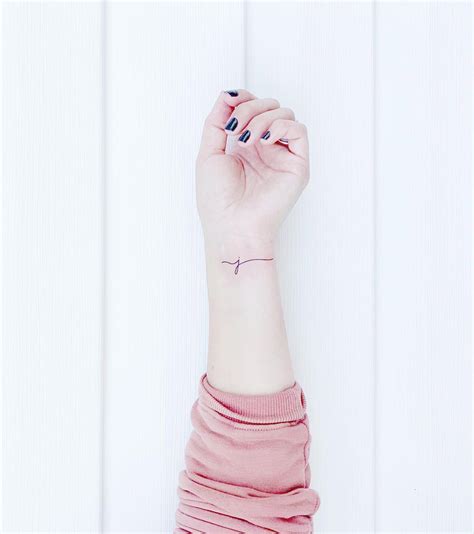 10 Small Wrist Tattoo Ideas with Simple Meanings | Preview.ph