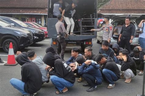 Foto 16 Anggota Geng Motor Asal Cilacap Yang Bikin Onar Di Banyumas