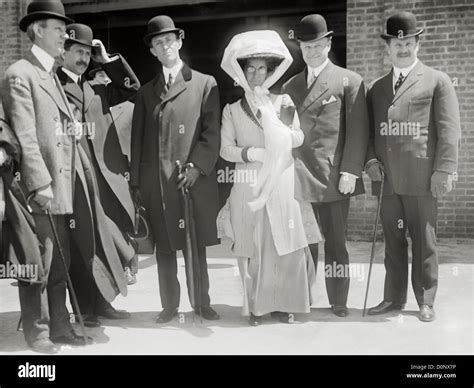 Wright Brothers and Sister Stock Photo - Alamy