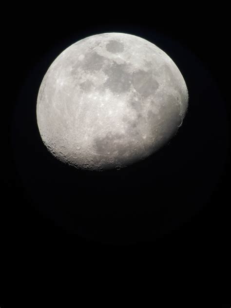 Cómo fotografiar la Luna con un móvil en 2024 TRUCOS