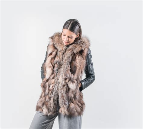 Cropped Fox Fur Vest With Hood Real Fur Coats And Accessories