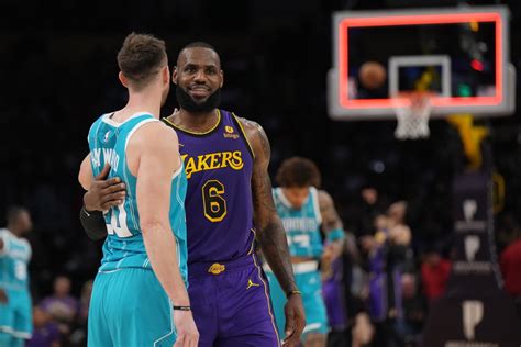 Spread And Over Under Predictions For Charlotte Hornets Vs Los Angeles Lakers Sports Illustrated