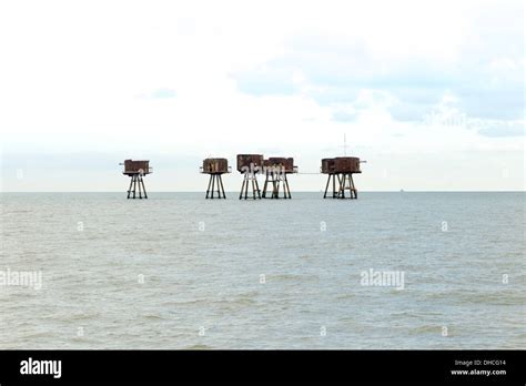 12/10/2013 Sea forts at Red Sands, Thames Estuary Maunsell Forts. River ...