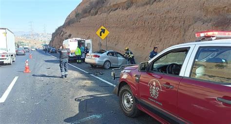 Accidente en la autopista Chamapa Lechería deja un lesionado y caos