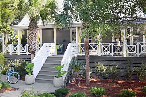 10 Beautiful And Functional Deck Railing Ideas Beach Cottage Style Beach Cottages House