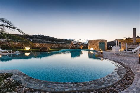 Wedding Villa With Pool In Malta Converted Farmhouse Wedding