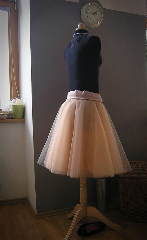 Kolová tylová sukně nude ceasara SAShE sk