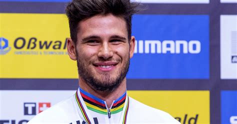 Ciclismo Filippo Ganna Trionfa Ai Mondiali Su Pista Di Glasgow Oro