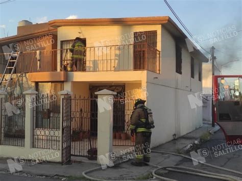 Noticias Saltillo On Twitter Un Voraz Incendio Se Registró En El Segundo Piso De Una Vivienda