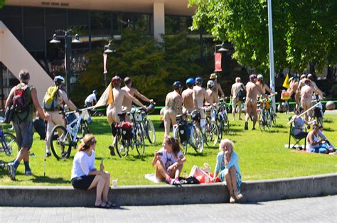 World Naked Bike Ride Seattle Guerilla Photographer