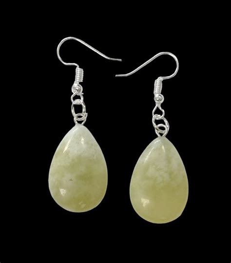 Boucles D Oreilles Goutte Jade De Chine A 25mm Boucles D Oreilles