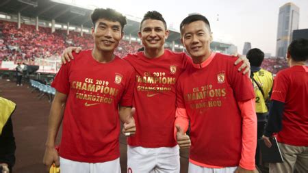 China's 27-men team for World Cup qualifiers has 3 naturalized players ...