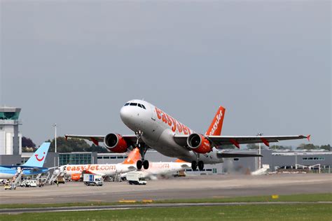 G EZAO Airbus A 319 111 EasyJet Bristol Lulsgate Somerse Flickr