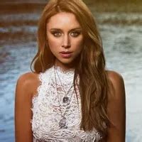 Una Healy Hot Selfie Before Workout XHamster