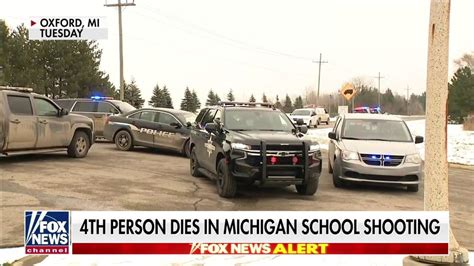 Michigan Student 17 Brought Gun To School Not Far From Deadly Mass