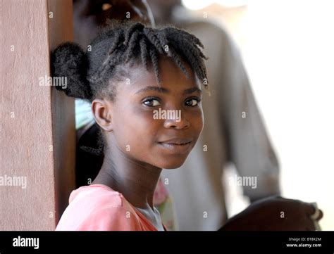 Haitian Girl Hi Res Stock Photography And Images Alamy