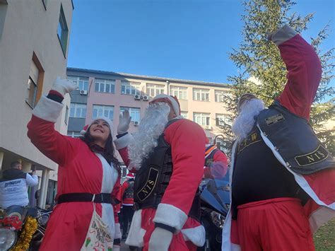 Ispod Ko Nih Jakni Velika Srca Bajkeri I Ove Godine U Ulozi Deda Mraza