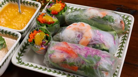 Vietnamese Egg Roll Rice Paper