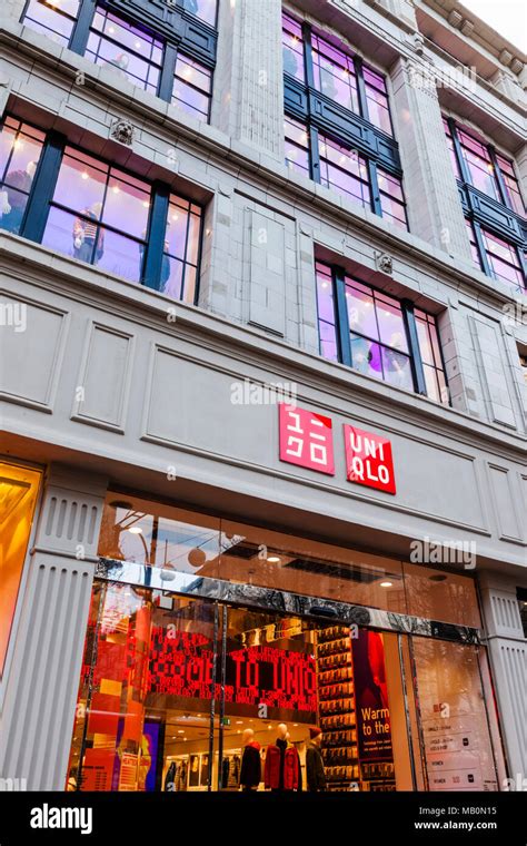 Uniqlo store oxford street hi-res stock photography and images - Alamy