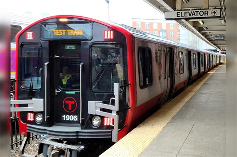 Mbta Implements Shuttle Service Amid Delays On Red Line Due To