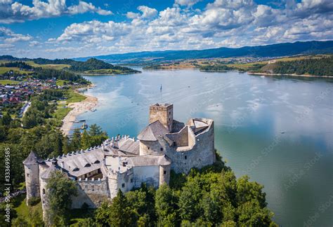 Lake Czorsztynskie Czorsztyn Niedzica Castle Dam Podhale Pieniny Tatry