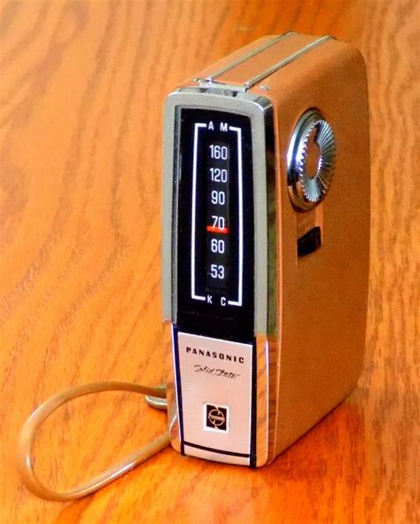 Https Flic Kr P Gmjrkd Vintage Panasonic Transistor Radio Model R