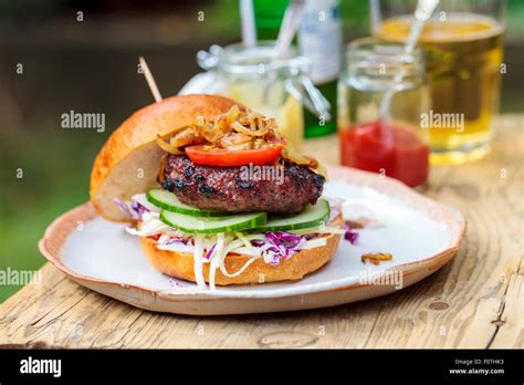 Burger Hi Res Stock Photography And Images Alamy