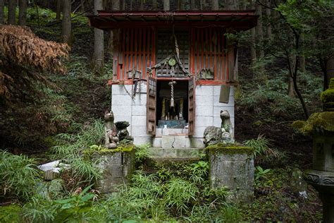 A slowly decaying Shinto shrine and its truly incredible torii — Tokyo ...