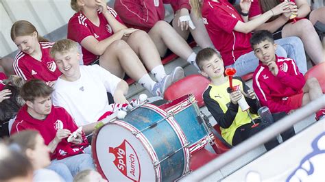 Halbfinale Um Deutsche Meisterschaft Aurichs U17 Vor Rekordspiel