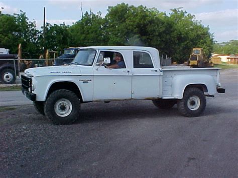 67 W200 Dodge Crew Cab Power Wagon