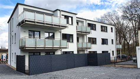 Neubau Eines Mehrfamilienhauses Mit Wohneinheiten Und Einem Garagen