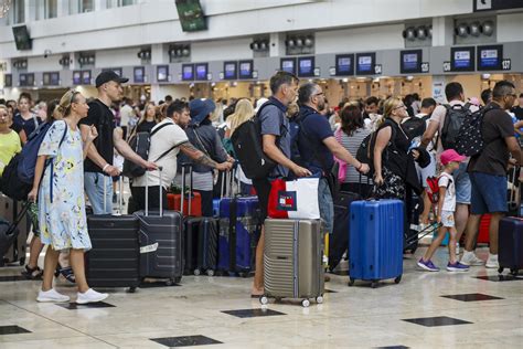 Türkiye's Antalya braces for new tourist record as visits soar | Daily