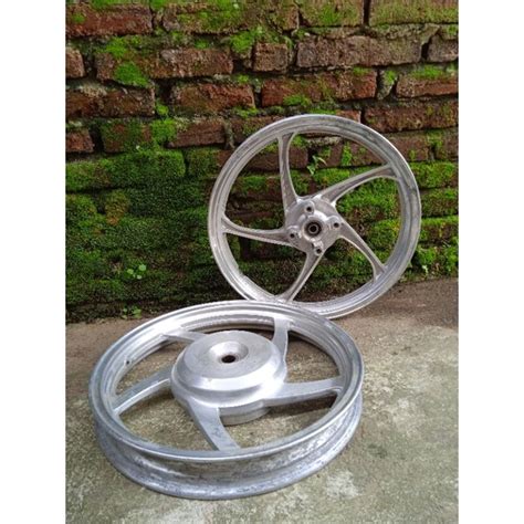 Jual Velg Daiichi Alloy Matic 110 Beat Scoopy Vario Shopee