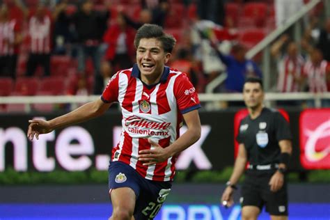 Yael Padilla Mete A Chivas Entre Los Cuatro Mejores De La Liga MX Y