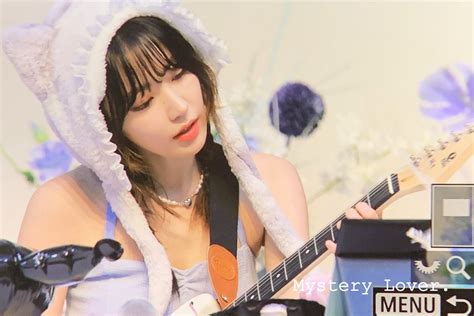 Mystery Lover On Twitter 230618 Weverse Fansign 아기 락스타 🎸 Le