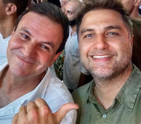 Eduardo Paes E Wladimir Garotinho Se Encontram Em Show E Conversam Ao