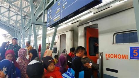 Permintaan Tiket Jakarta Masih Tinggi Daop Operasikan Ka Tambahan