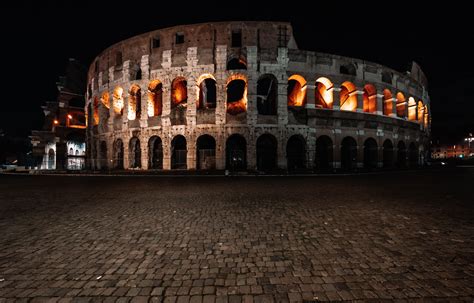 Naked Rome Naked Rome